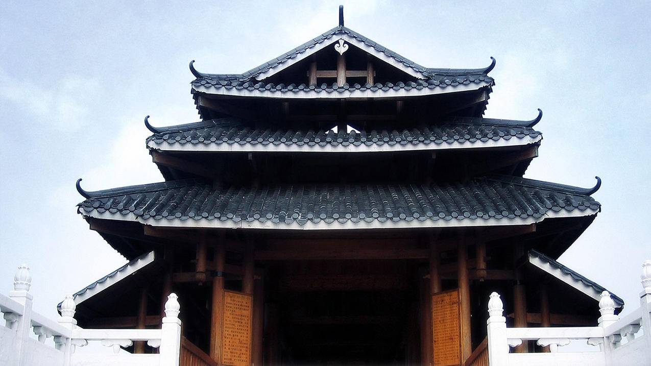客服主管王小华
